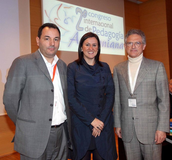 La Consellera Durante El Congreso