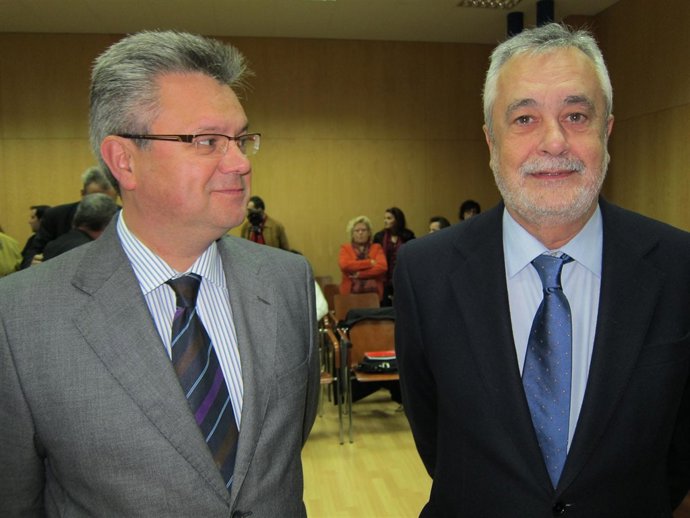 Griñán, en Puente Genil, hoy lunes con el alcalde de la localidad