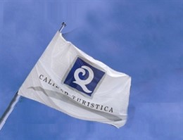 Bandera De La 'Q' De Calidad Turística