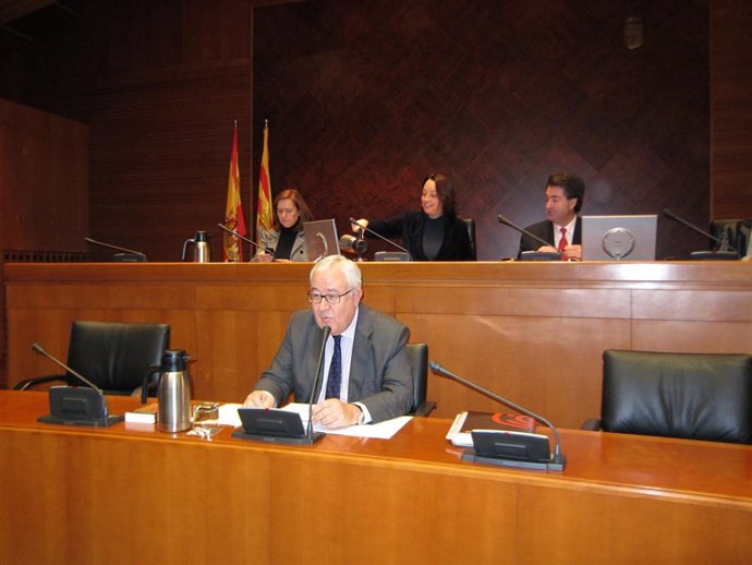 José Ángel Biel, comparece en comisión en las Cortes de Aragón