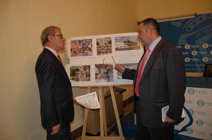 Los concejales Francisco Moro y Juan Carlos Adame. 