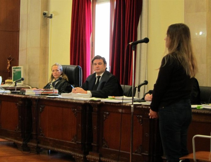 Acusada de matar a sus dos hijos en Jaén en el juicio hoy