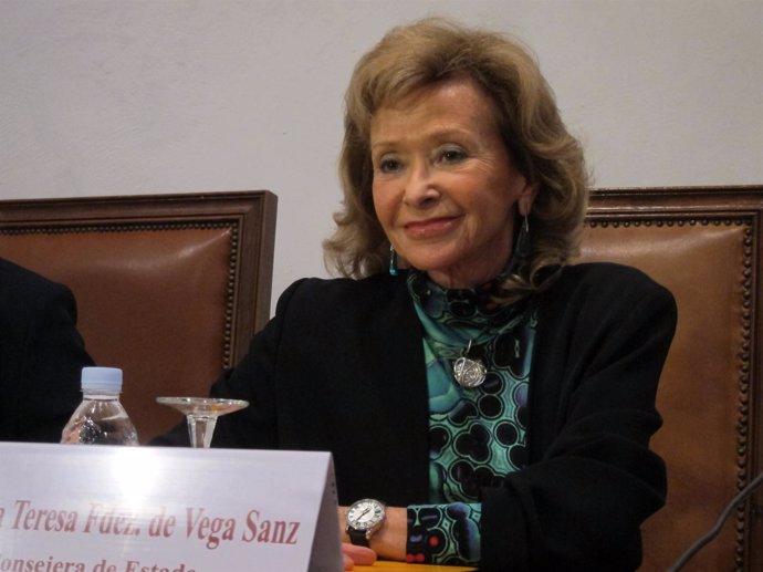 María Teresa Fernández de la Vega en la Universidad de Salamanca