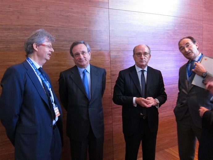 El consejero delegado de Gas Natural Fenosa y el presidente de Repsol