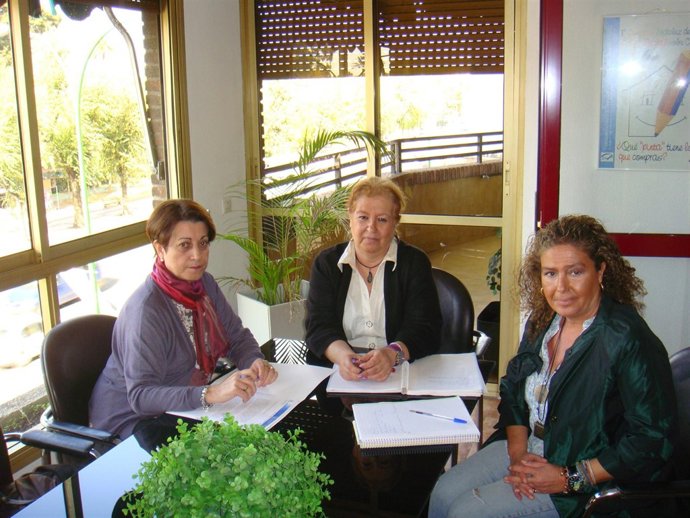 Imagen de la reunión entre la Junta y Al-Andalus