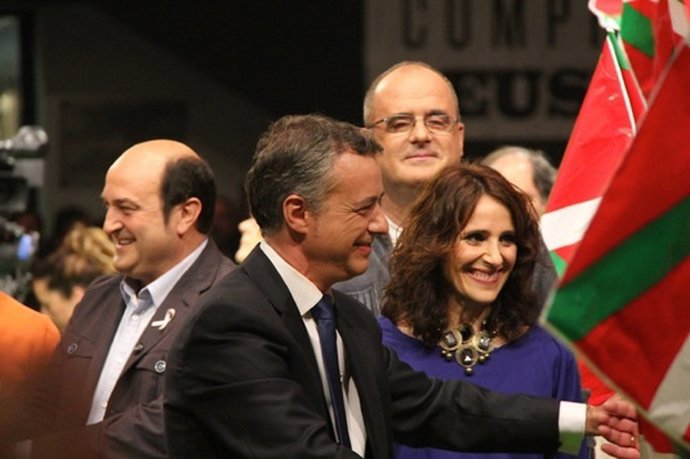 Bakartxo Tejeria con Urjullu, Egibar y Ortuzar