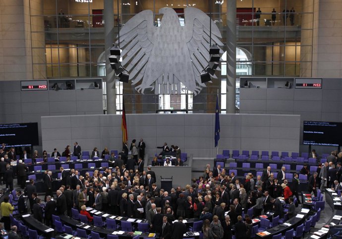 El Bundestag Vota La Ampliación Del Fondo De Rescate