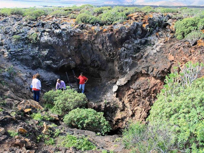 'Cueva De Los Siete Lagos'  De Lanzarote