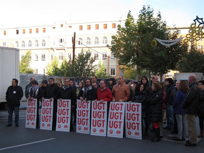 Concentración MCA-UGT por muerte de trabajador