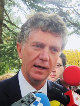 Jonathan Powell.