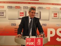 Villarrubia tilda el año de Rajoy como el de la recesión, el paro, la pobreza y el recorte de derechos y libertades