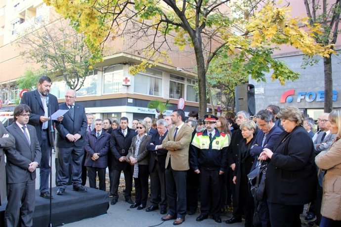 Concentración ante la patronal Foeg en homenaje a Jordi Comas
