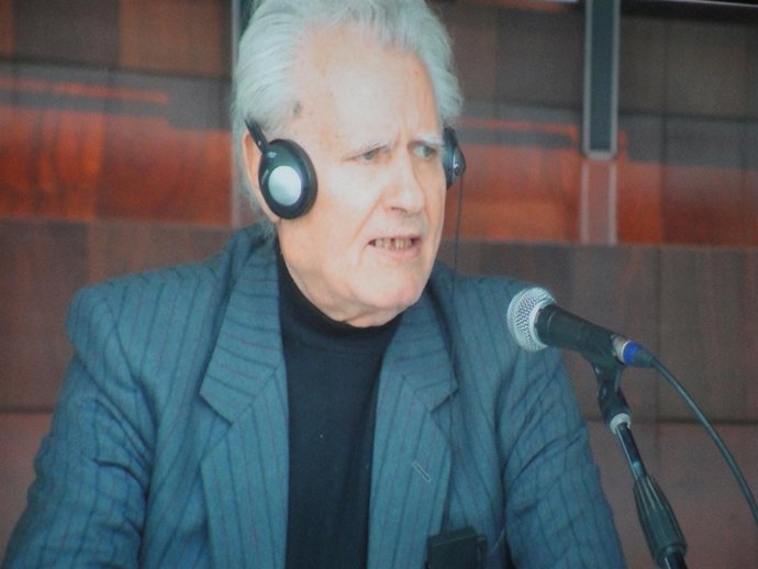 FOTO JEFE DE MAQUINAS PRESTIGE