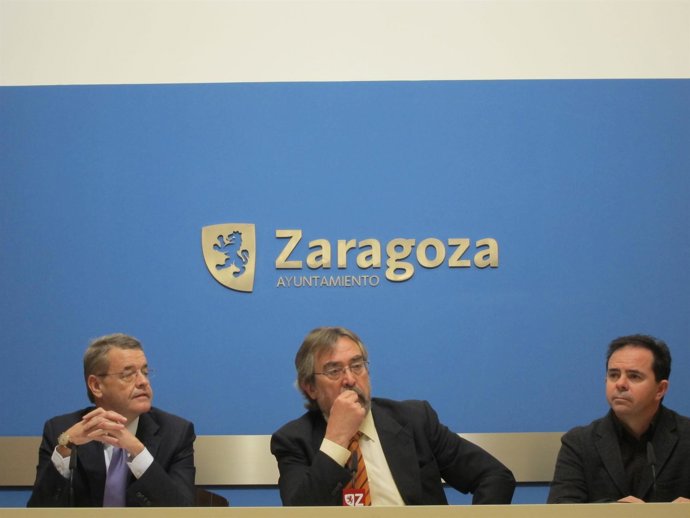 Belloch presenta la remodelación de las murallas romanas