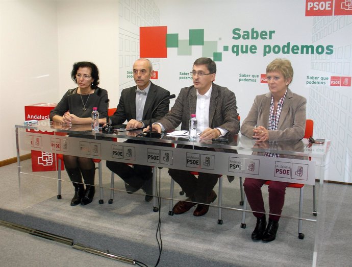 Sánchez Teruel, en rueda de prensa hoy en Almería