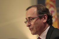 PP: la concesión de residencia por compra de piso sólo está "en fase de estudio"