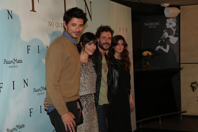 Maribel Verdú, Clara Lago y Andrés Velencoso