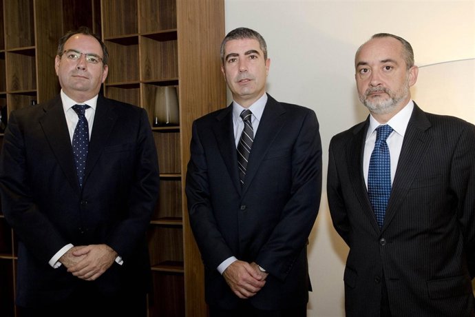 Rafael Valera,; Joan Pau Miquel, Y José María Sainz-Pardo