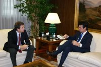 Feijóo se reúne con Soria para abordar el nuevo 'tax lease' y otros asuntos de interés para Galicia