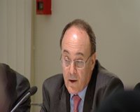 Economía/Macro.- Linde dice que los desahucios "no son un problema hipotecario", sino "de tratamiento humanitario"