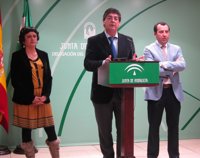 Valderas pedirá una reunión con Montoro para abordar la situación de "asfixia" de los ayuntamientos andaluces
