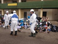 Arias Cañete critica que la Junta de Andalucía no actúe ante las 3.000 toneladas de basura de Jerez