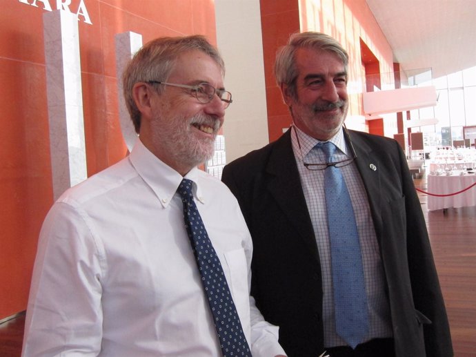 Xavier Bosch, del Instituto Catalán de Oncología (izquierda)