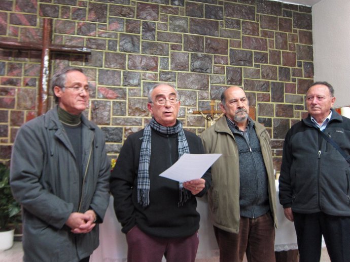 Sacerdotes aragoneses 'clubenitos' leen declaración sobre los desahucios