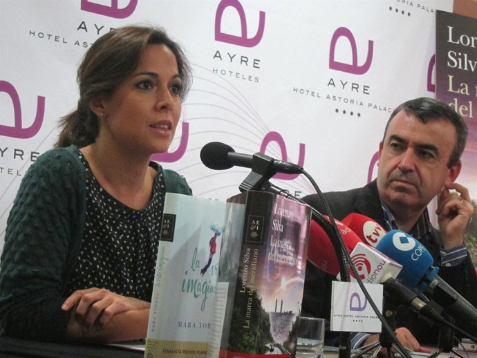 Mara Torres Y Lorenzo Silva Presentan Los Premiso Planeta En Valencia