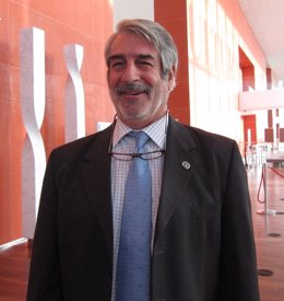 El jefe de Microbiología del Clínico de Valladolid, Ortiz de Lejarazu