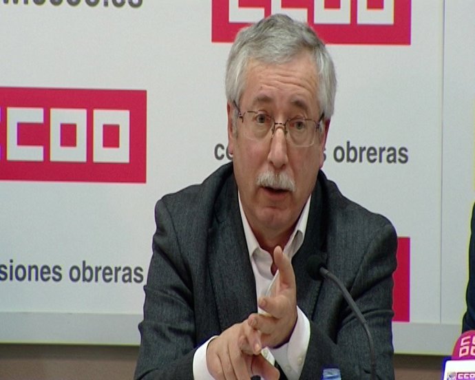 Toxo dice que dar la residencia es "novedoso, pero raro"