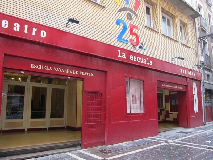 Escuela Navarra De Teatro.