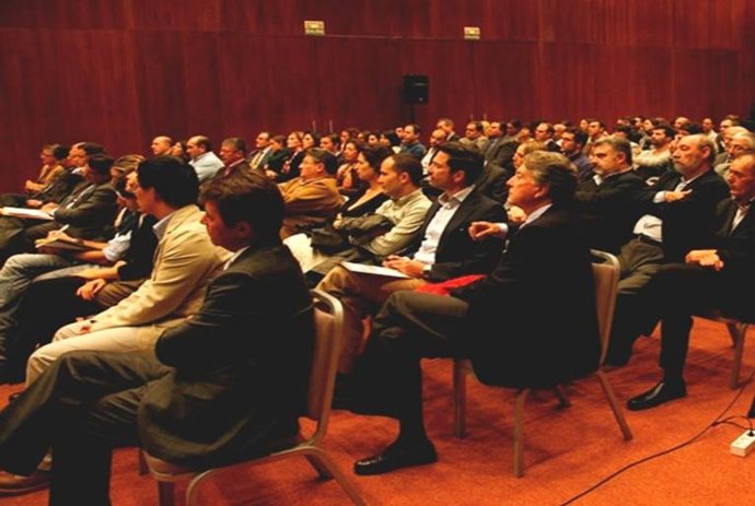 Presentación de la Cátedra China