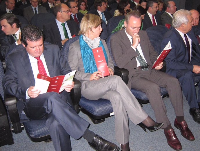 Desde la izquierda: José Císcar, Sonia Castedo y Alberto Fabra