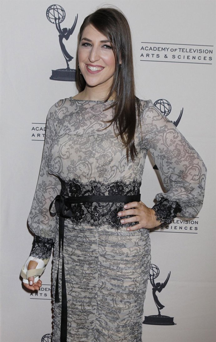 Mayim Bialik