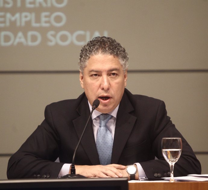 Tomás Burgos, Secretario De Estado De Seguridad Social 