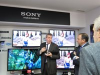 Sanz destaca el esfuerzo de 'Osaba' para "ayudar a los ciudadanos a conectar con las nuevas tecnologías"