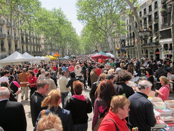 La Rambla, Paradas, Sant Jordi, Gente, Multitud