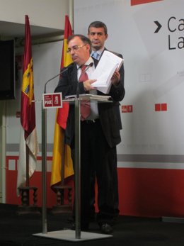 Mora en rueda de prensa