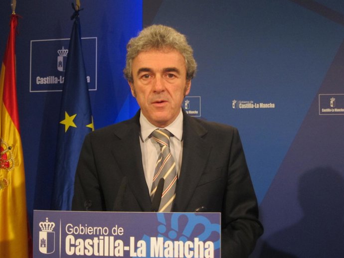 Esteban en rueda de prensa