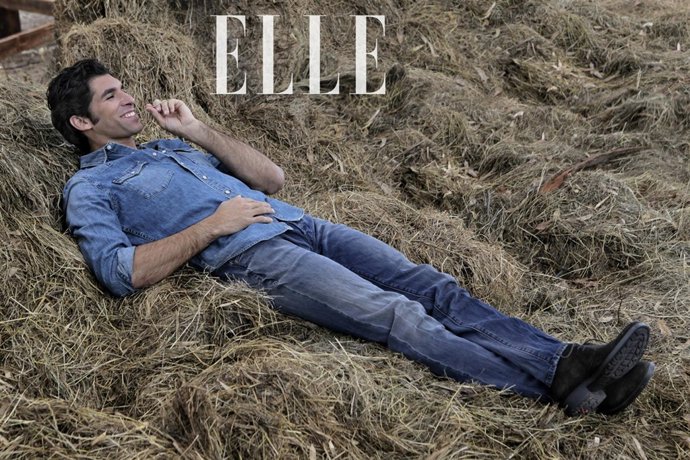 Cayetano Rivera posa para 'ELLE'