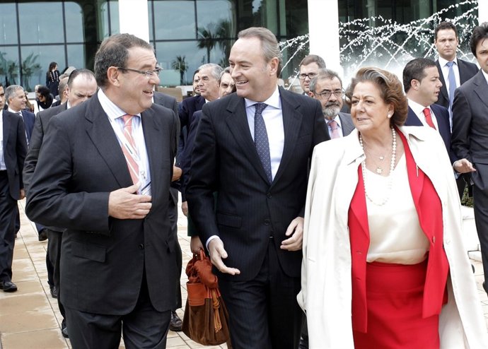 Molas, Fabra y Barberá a su llegada al Congreso de Empresarios Hoteleros