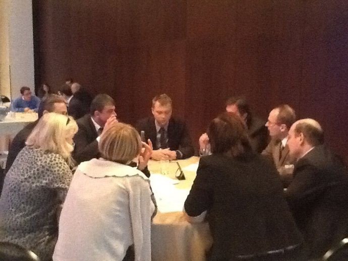 Una de las reuniones del encuentro.