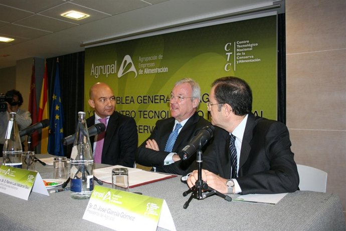 Valcárcel clausura asamblea Agrupación Conserveros y Empresas de Alimentación