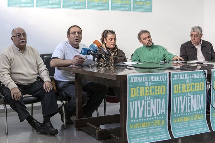 Rueda de prensa de colectivos contra los desahucios