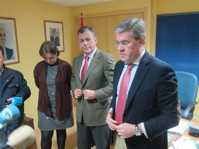 José Luis Sanz, junto a Ana Corredera y José Enrique Fernández de Moya.