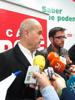 El diputado socialista Manuel Chaves