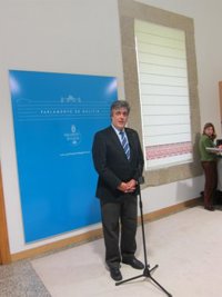 El PPdeG cumple el trámite formal de comunicar a Rojo que propondrá a Feijóo como candidato a presidente