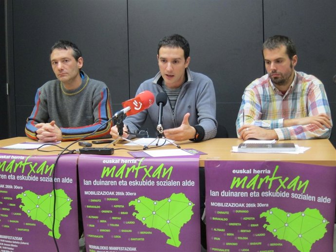 Iriarte, Lakuntza y Arroyo en la rueda de prensa.