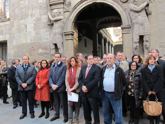 Asociaciones judiciales se han concentrado este viernes.